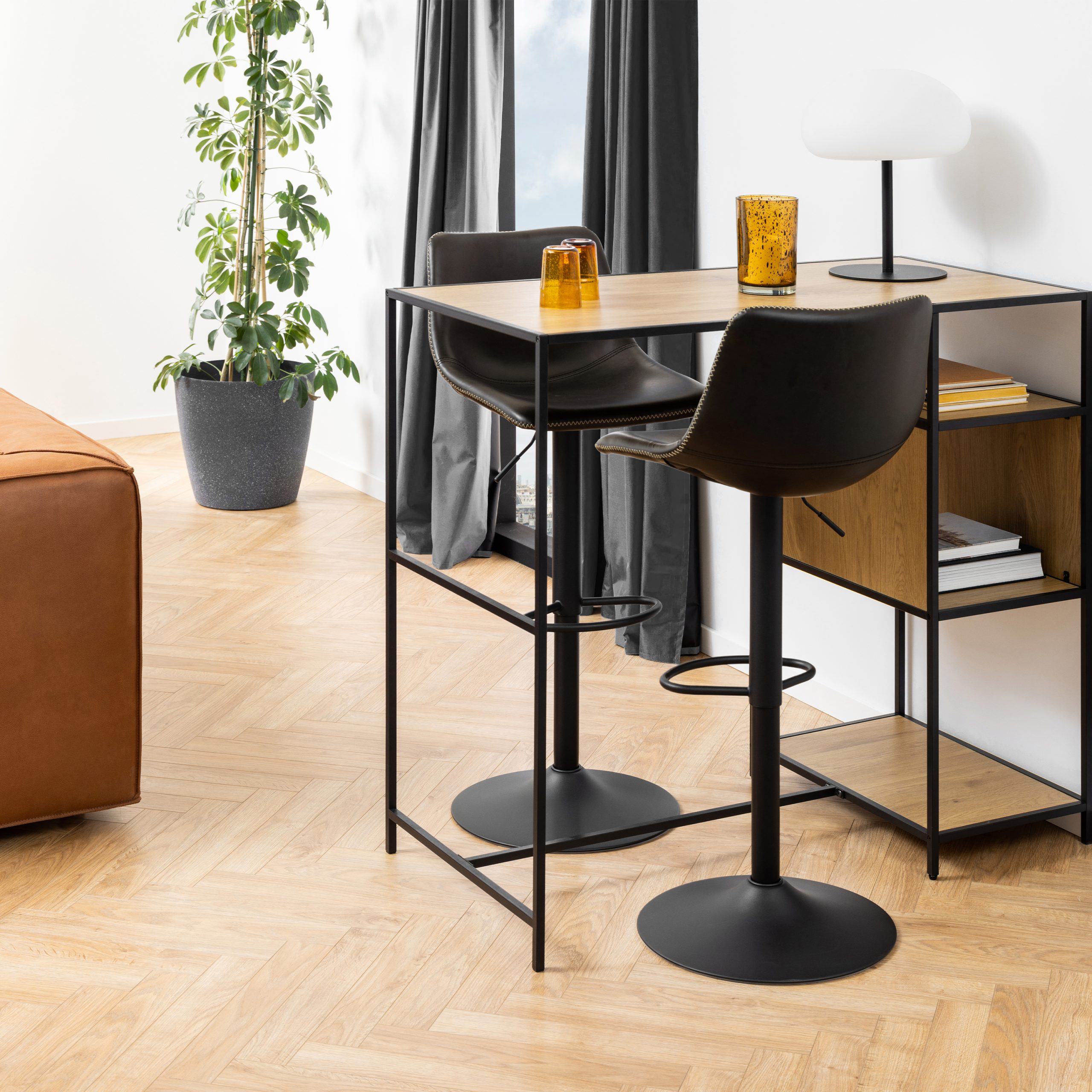 I_Oregon Bar Stool in Black, One Supplied - Image 3