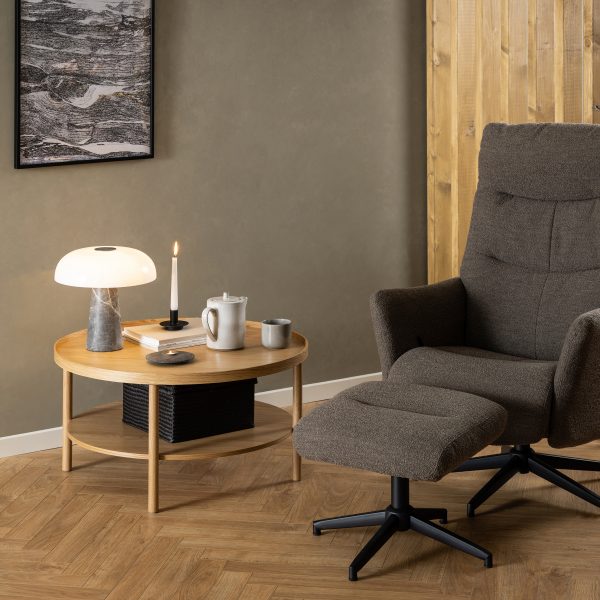 Banbury Round Coffee Table in Oak 80x42cm - Image 2