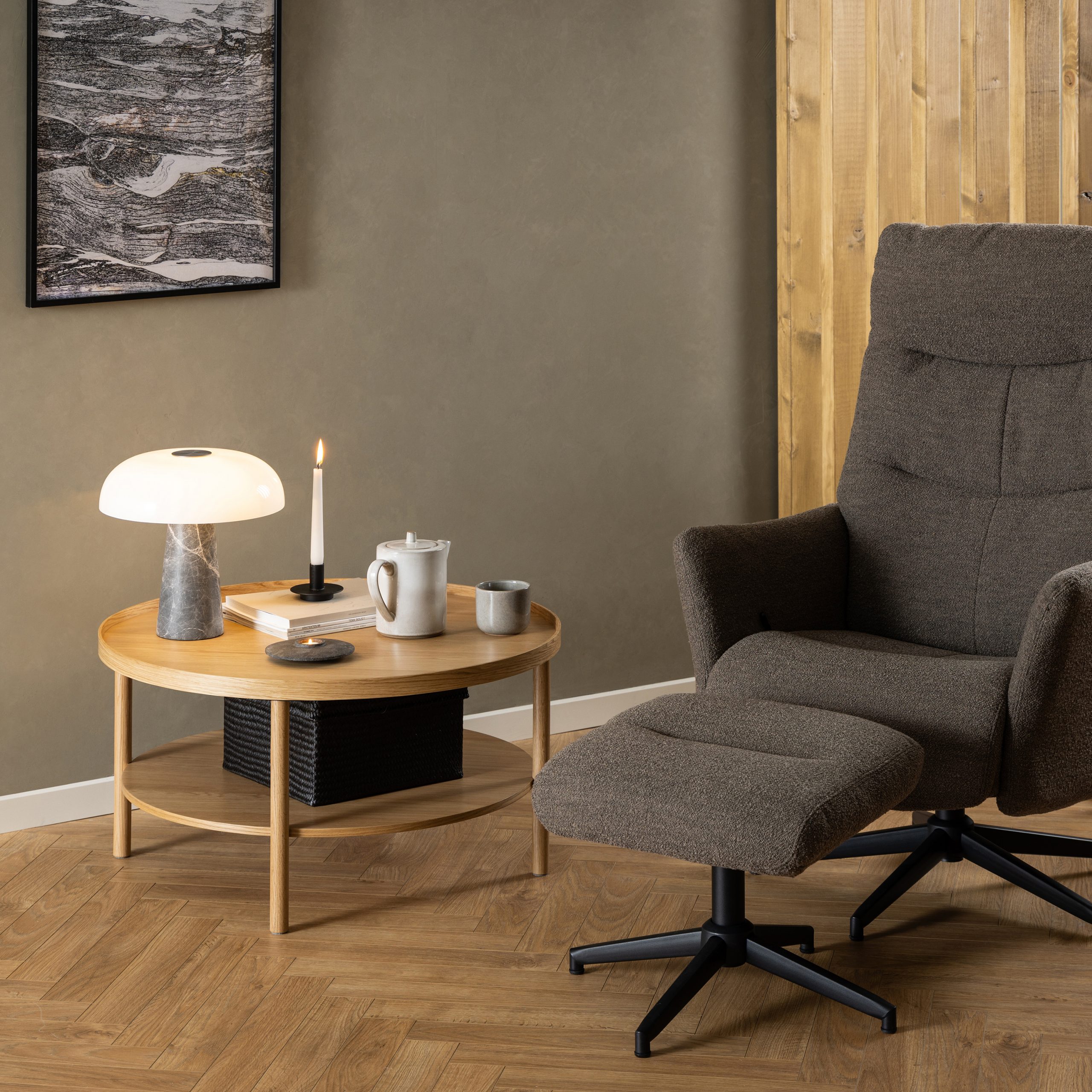 Banbury Round Coffee Table in Oak 80x42cm - Image 2